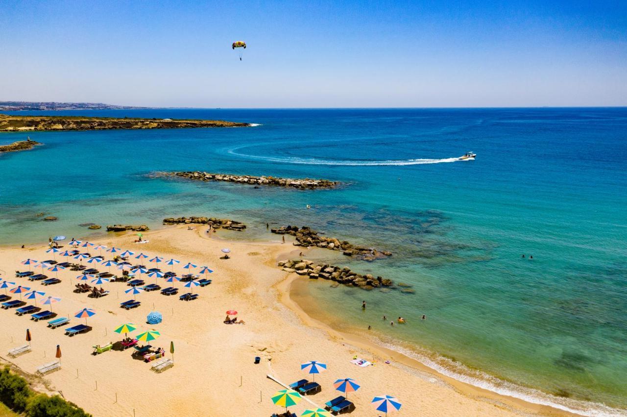 Corallia Beach Hotel Apartments Golful Coralilor Exterior foto