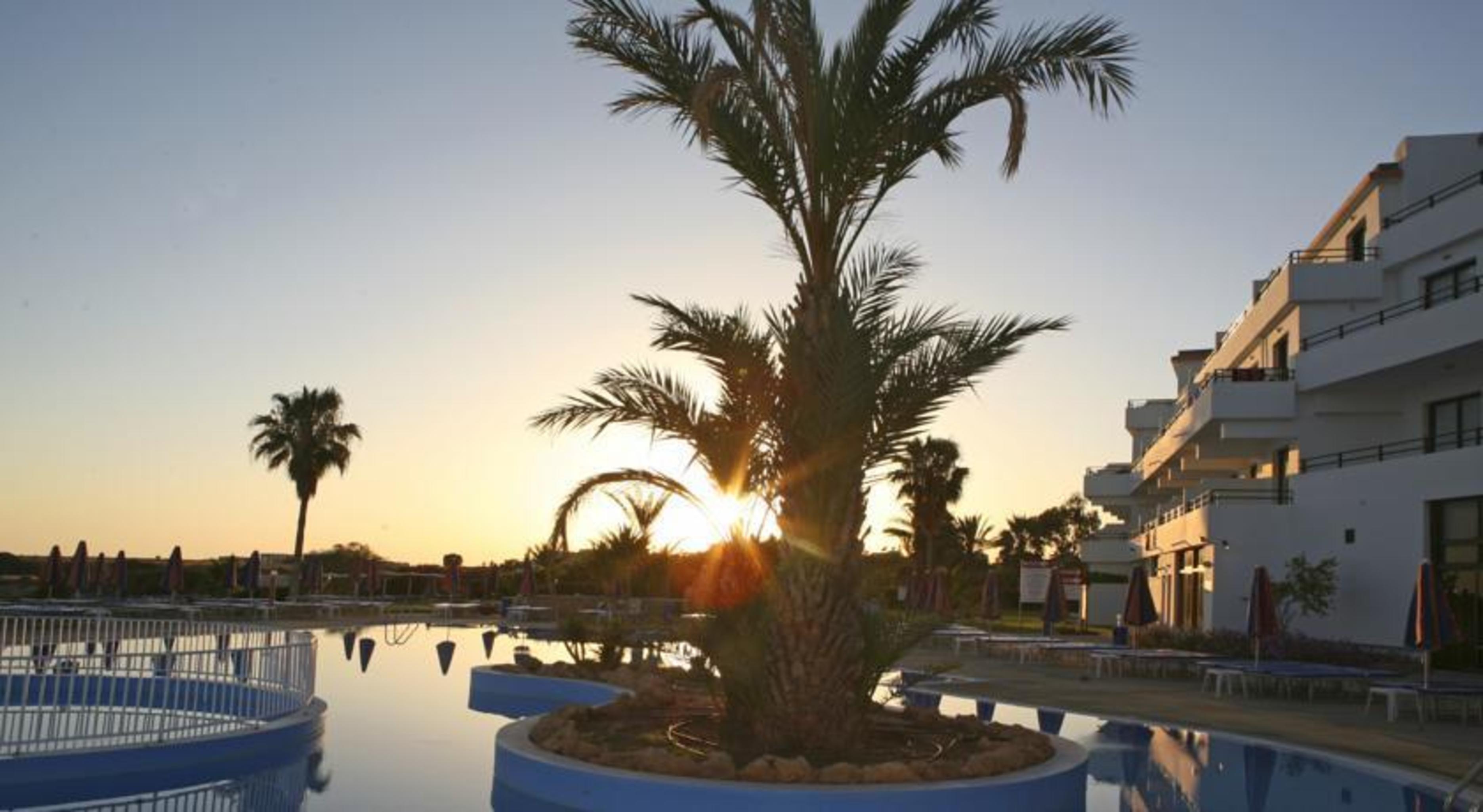 Corallia Beach Hotel Apartments Golful Coralilor Exterior foto