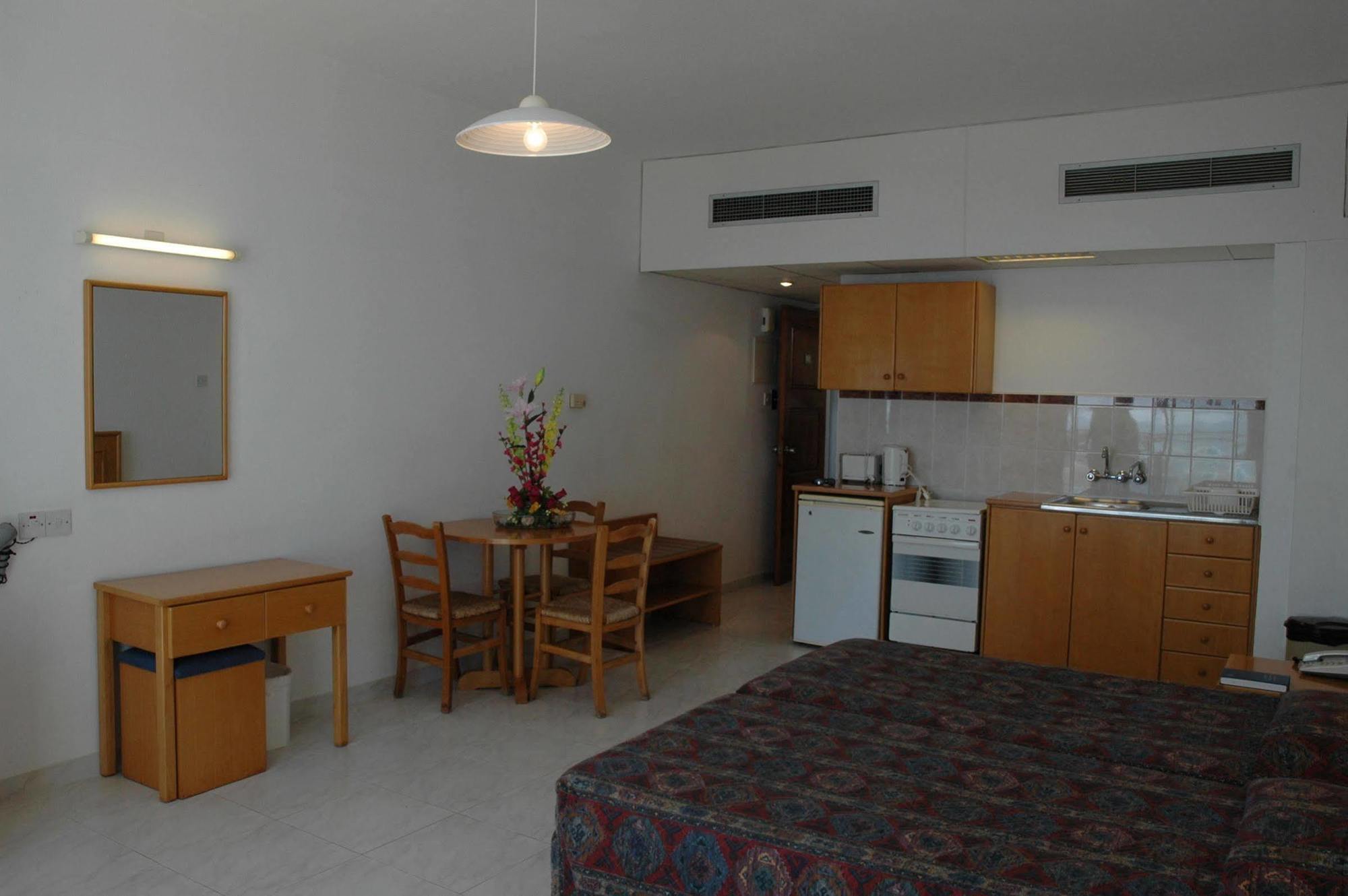 Corallia Beach Hotel Apartments Golful Coralilor Exterior foto